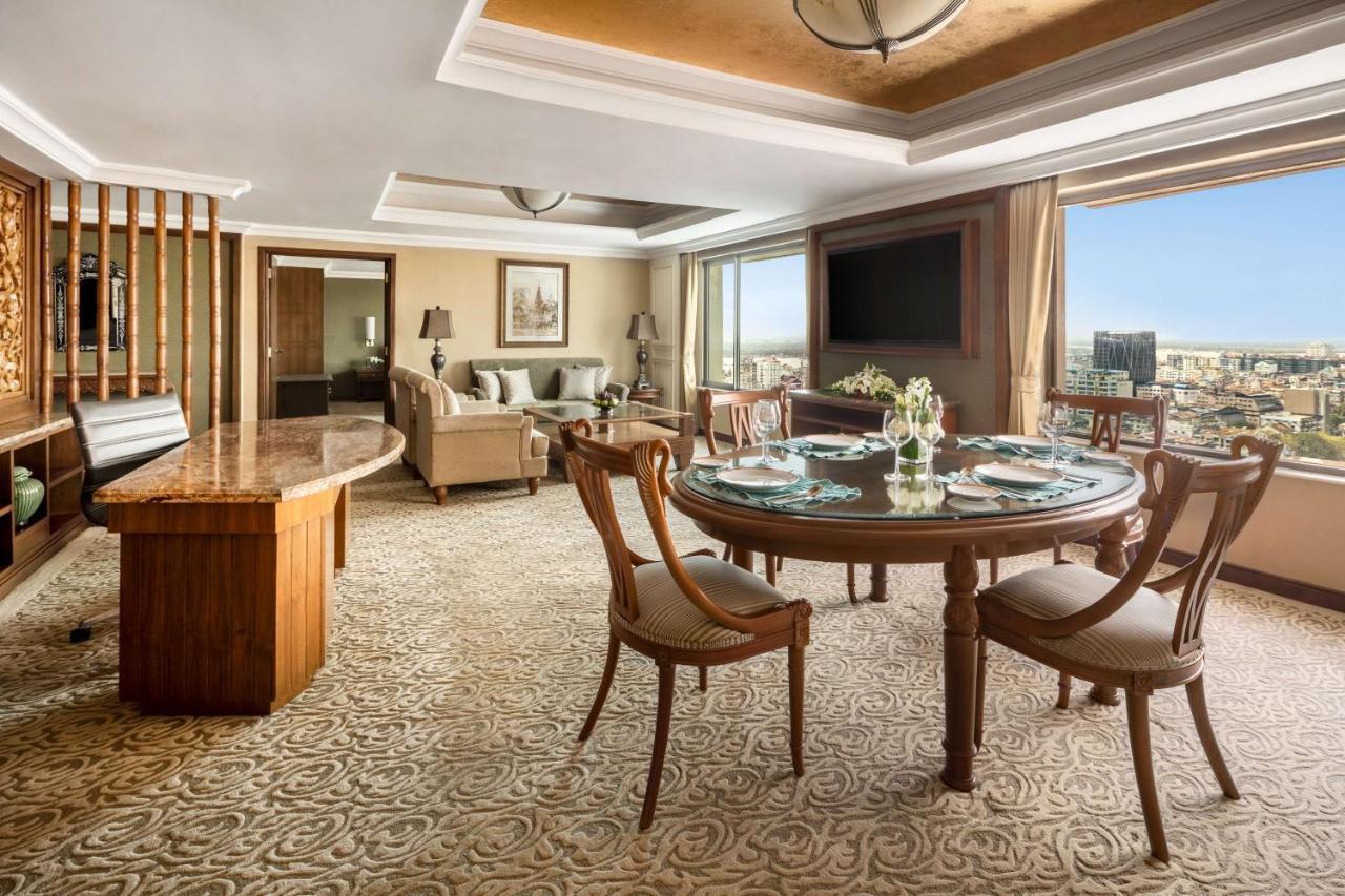 Sule Shangri-la, 5* Yangon