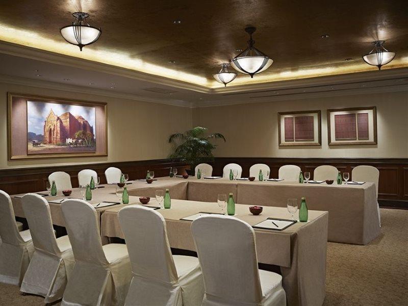 Hotel Sule Shangri-la, Yangon