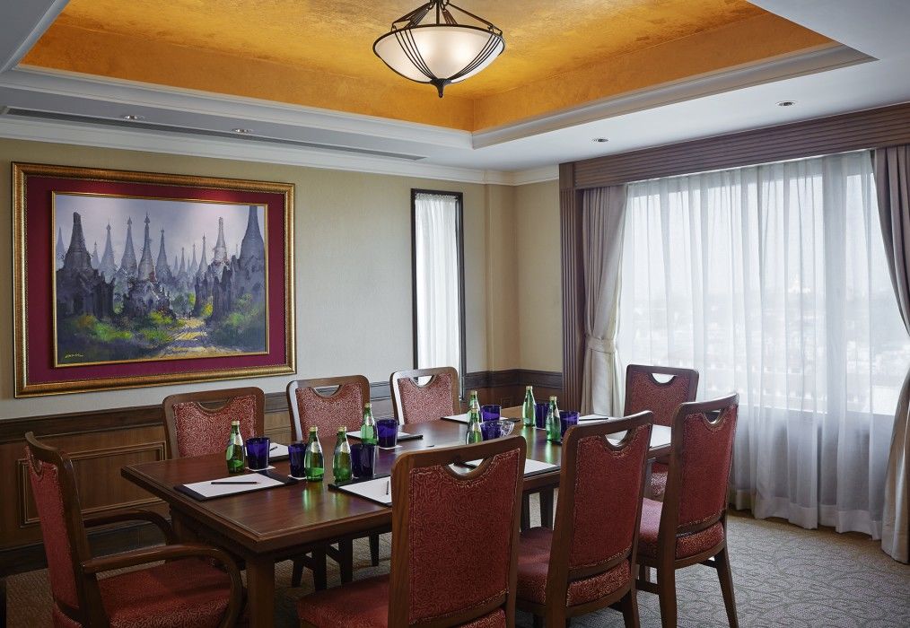 Sule Shangri-la, Hotel Yangon