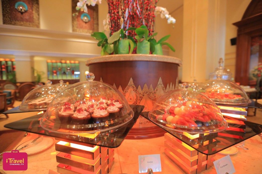 Sule Shangri-la, Hotel 5*