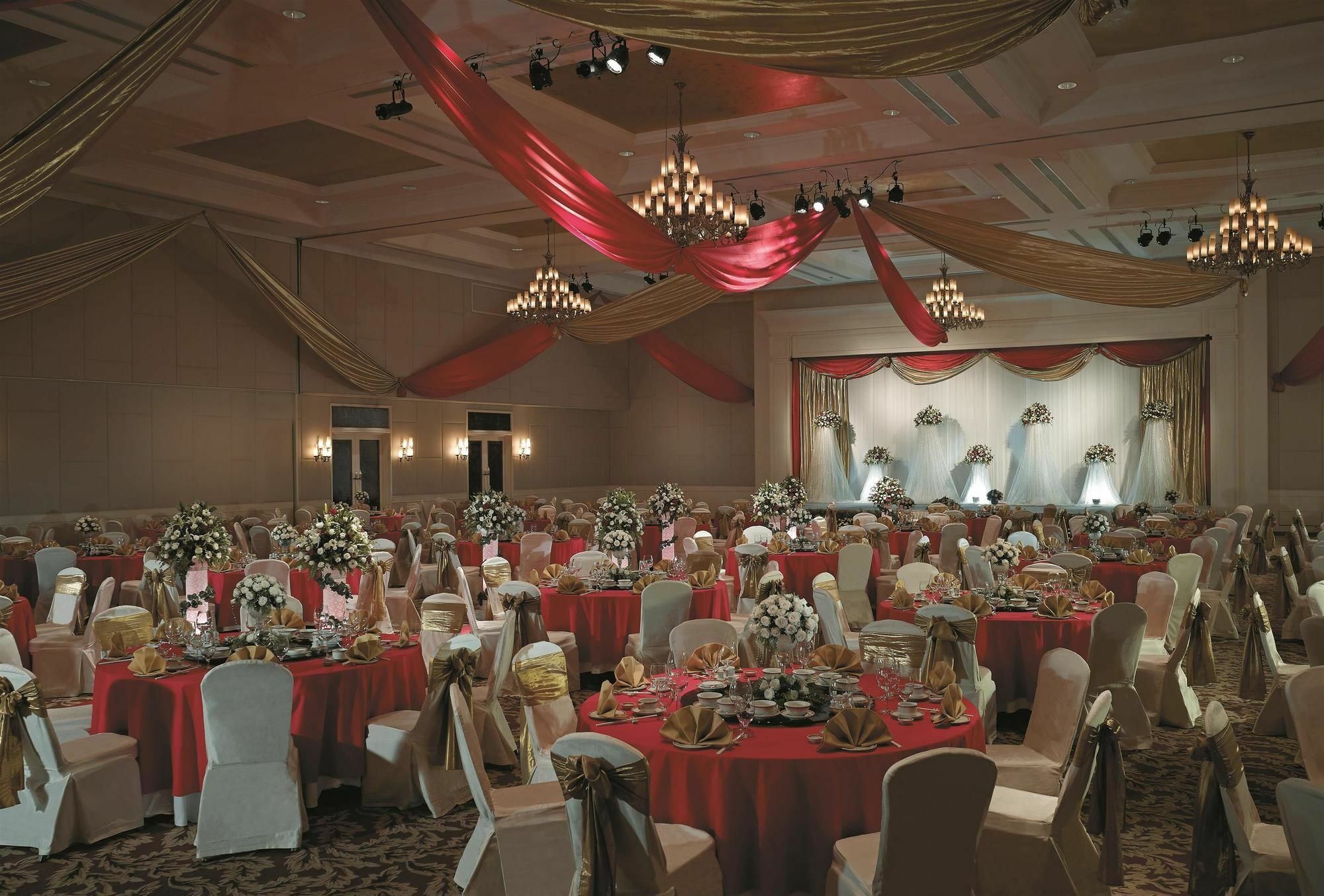 Hotel Sule Shangri-la,
